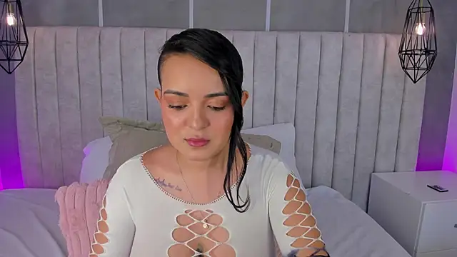 lea gray online show from April 9, 2026, 6:36 pm