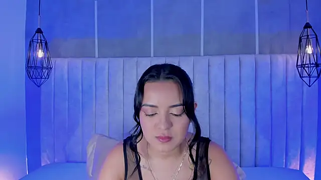 Snapshot of lea_gray chatting on September 24, 2025, 6:58 pm lea gray online show from September 24, 2025, 6:58 pm