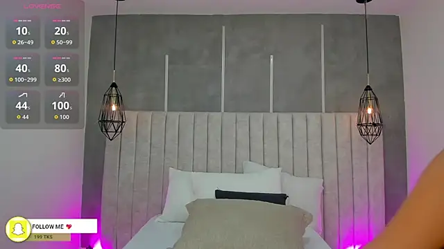 Snapshot of lea_gray chatting on October 20, 2025, 7:03 pm lea gray online show from October 20, 2025, 7:03 pm