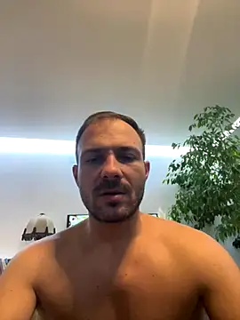 Snapshot of Adventurehotman chatting on October 3, 2025, 10:11 pm Adventurehotman online show from October 3, 2025, 10:11 pm