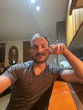 Snapshot of Adventurehotman chatting on October 6, 2025, 6:52 pm Adventurehotman online show from October 6, 2025, 6:52 pm