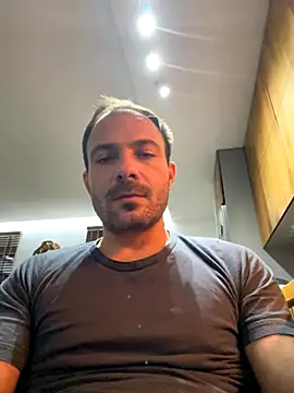 Snapshot of Adventurehotman chatting on September 18, 2025, 10:02 pm Adventurehotman online show from September 18, 2025, 10:02 pm