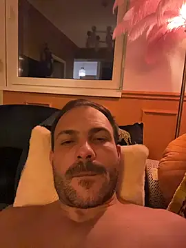 Snapshot of Adventurehotman chatting on November 2, 2025, 12:15 am Adventurehotman online show from November 2, 2025, 12:15 am