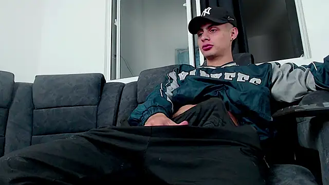 Snapshot of Stiven_CL chatting on October 23, 2025, 4:55 am Stiven CL online show from October 23, 2025, 4:55 am