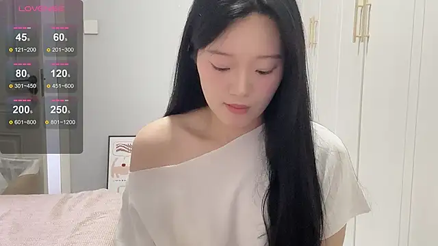 rose-u online show from September 28, 2025, 2:07 am