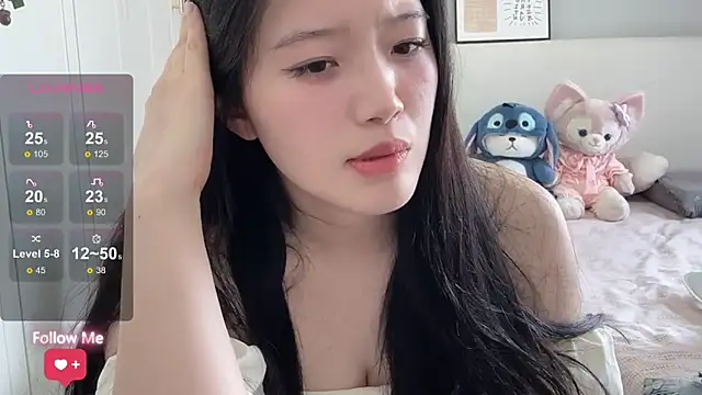 Snapshot of rose-u chatting on June 11, 2026, 2:53 am rose-u online show from June 11, 2026, 2:53 am