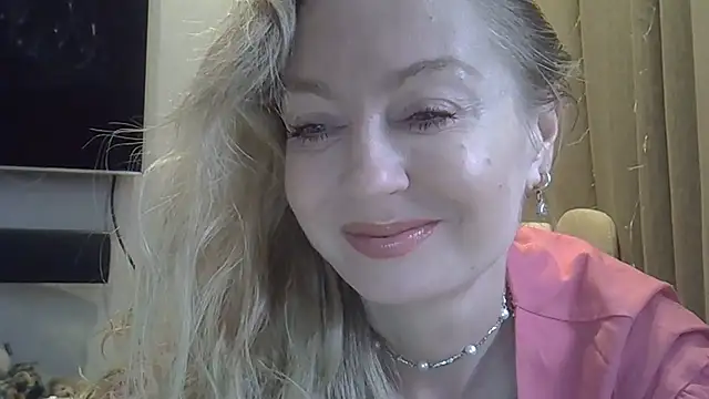 ZarinaSwift online show from June 2, 2026, 7:08 am