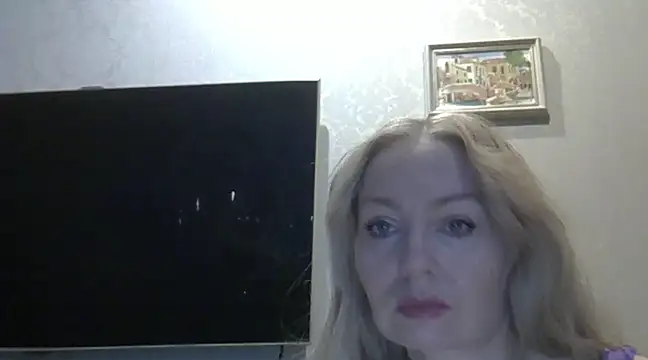 ZarinaSwift online show from December 9, 2024, 4:45 am