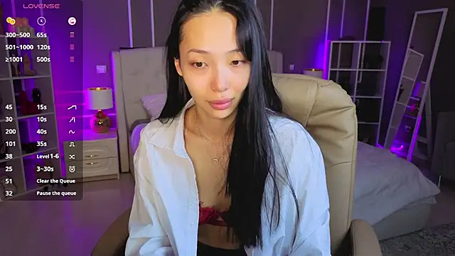  MIURA  online show from February 6, 2026, 1:01 am