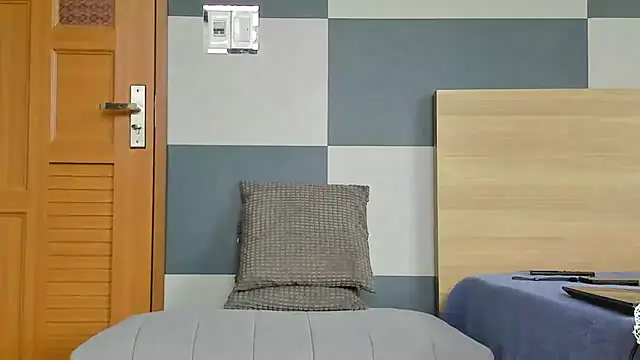 Snapshot of Kiera_Thomas chatting on October 31, 2025, 4:20 am Kiera Thomas online show from October 31, 2025, 4:20 am