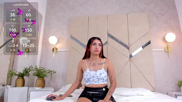 Snapshot of LiaVelez chatting on September 20, 2025, 1:38 pm LiaVelez online show from September 20, 2025, 1:38 pm