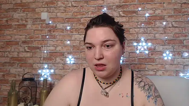 Snapshot of Amelia_Kiss_ chatting on March 11, 2025, 12:44 am Amelia Kiss  online show from March 11, 2025, 12:44 am