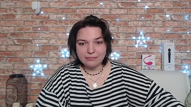 Snapshot of Amelia_Kiss_ chatting on September 24, 2025, 12:40 am Amelia Kiss  online show from September 24, 2025, 12:40 am