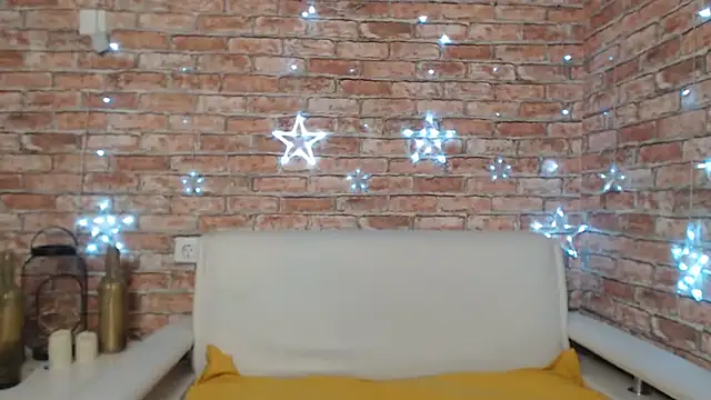 Snapshot of Amelia_Kiss_ chatting on February 26, 2025, 3:57 am Amelia Kiss  online show from February 26, 2025, 3:57 am