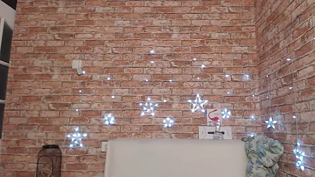 Snapshot of Amelia_Kiss_ chatting on September 12, 2025, 12:33 am Amelia Kiss  online show from September 12, 2025, 12:33 am