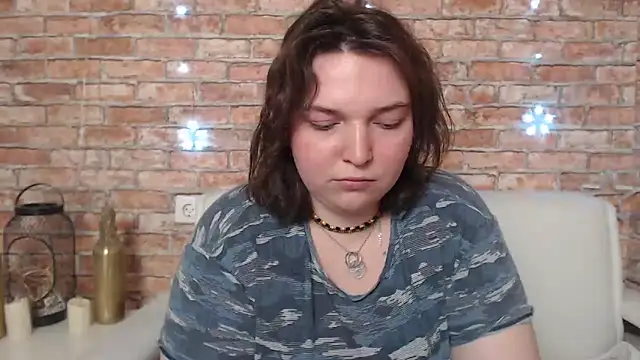 Snapshot of Amelia_Kiss_ chatting on March 20, 2025, 3:56 am Amelia Kiss  online show from March 20, 2025, 3:56 am