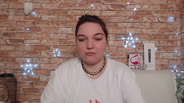 Snapshot of Amelia_Kiss_ chatting on September 16, 2025, 12:44 am Amelia Kiss  online show from September 16, 2025, 12:44 am