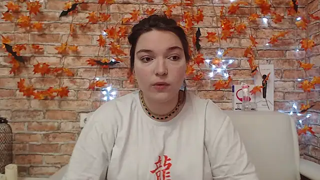 Amelia Kiss  online show from November 2, 2025, 12:37 am