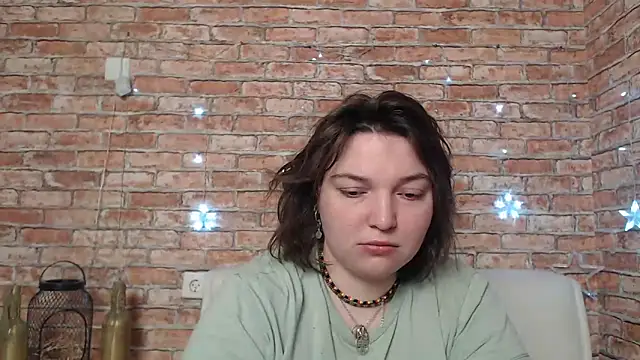 Snapshot of Amelia_Kiss_ chatting on February 27, 2025, 12:57 am Amelia Kiss  online show from February 27, 2025, 12:57 am