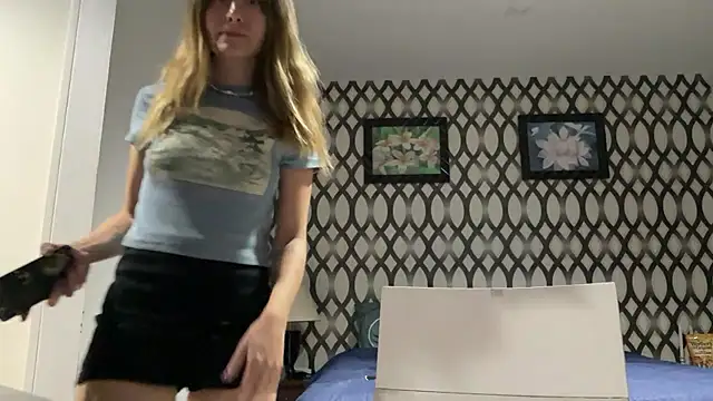 SirenaBelle online show from January 26, 2025, 12:22 pm