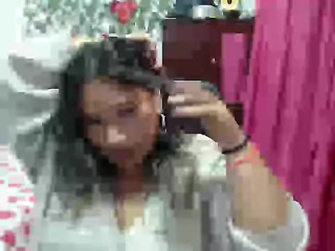 EmilyLove1014 online show from January 4, 2025, 12:16 am