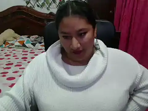 EmilyLove1014 online show from December 29, 2024, 4:38 am