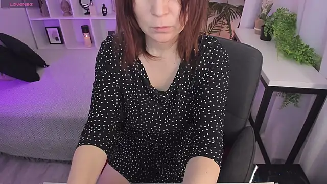 ZoeEast online show from January 8, 2026, 1:28 pm