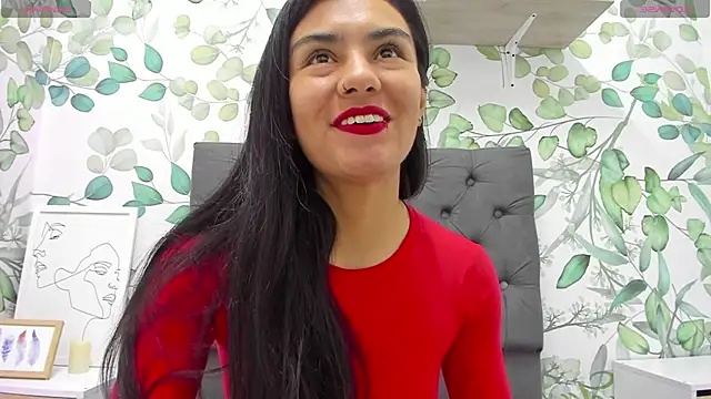 atilanadiaz7 online show from February 14, 2025, 2:12 pm