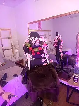 AvaMiia online show from April 14, 2026, 2:33 pm