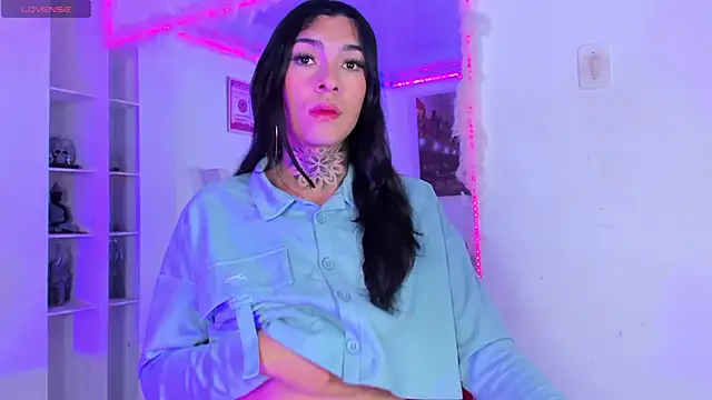 Camila Coxx online show from October 16, 2025, 2:47 pm