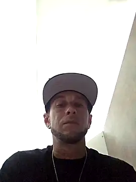 Snapshot of Twin2222 chatting on September 30, 2025, 3:51 pm Twin2222 online show from September 30, 2025, 3:51 pm