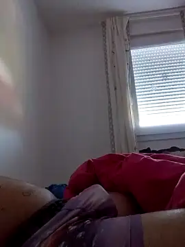 Geniusxl online show from October 28, 2025, 12:59 pm