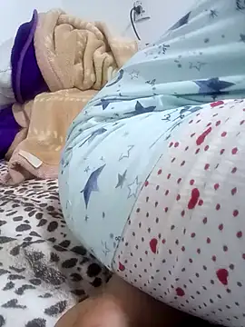 Bombamom online show from February 23, 2026, 1:33 pm