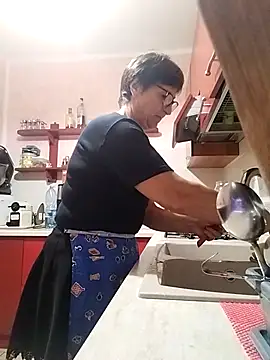 Snapshot of passione503 chatting on November 2, 2025, 7:13 am passione503 online show from November 2, 2025, 7:13 am