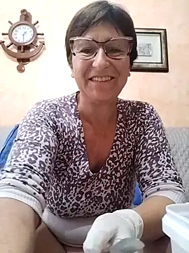 Snapshot of passione503 chatting on October 22, 2025, 11:31 am passione503 online show from October 22, 2025, 11:31 am