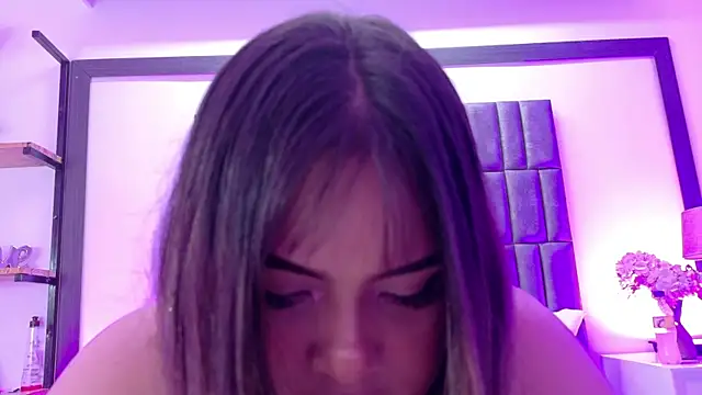 Snapshot of MeryStone chatting on September 14, 2025, 12:44 am MeryStone online show from September 14, 2025, 12:44 am