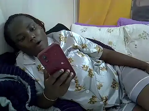 Snapshot of Sweetreena chatting on June 4, 2026, 3:49 pm Sweetreena online show from June 4, 2026, 3:49 pm