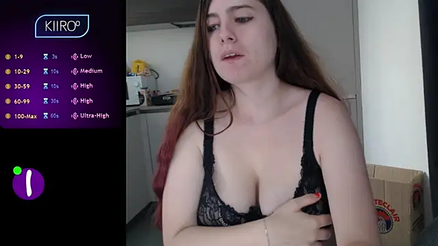 Snapshot of Dominahot4you chatting on October 8, 2025, 7:43 am Dominahot4you online show from October 8, 2025, 7:43 am