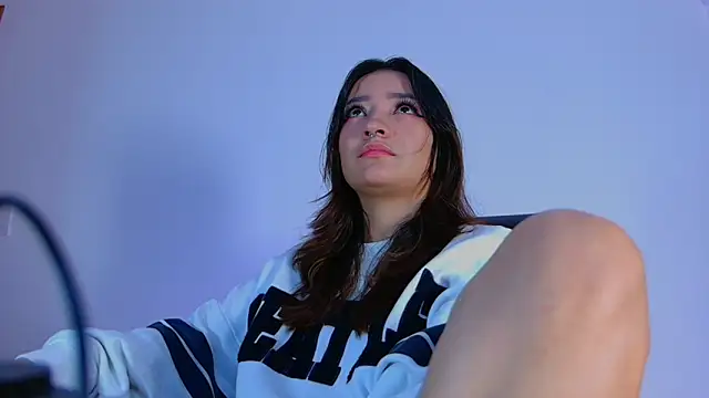 vayolett01 dakotta online show from September 20, 2025, 3:33 am