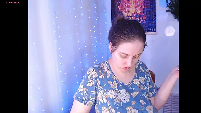 Sakura Green online show from January 17, 2026, 12:42 pm