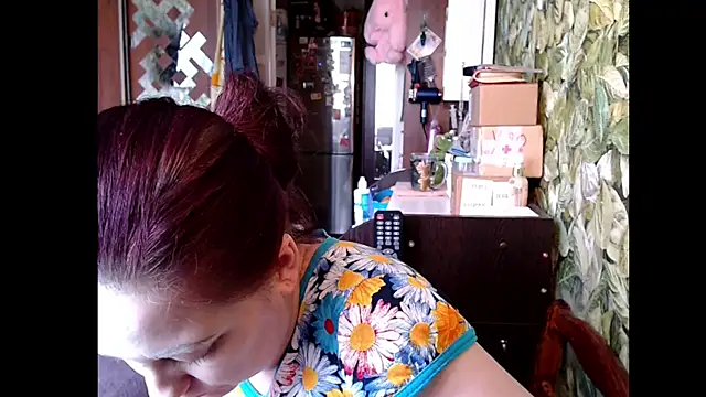 Sakura Green online show from May 7, 2026, 6:39 am