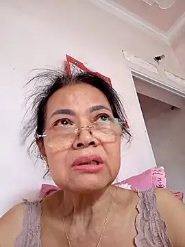 Hotestlove online show from September 29, 2025, 1:34 am