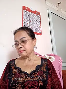 Hotestlove online show from October 1, 2025, 6:07 am