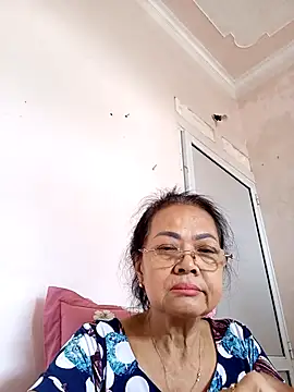 Hotestlove online show from November 13, 2025, 3:10 am