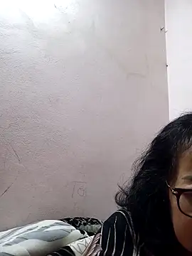 Hotestlove online show from February 6, 2026, 11:01 pm