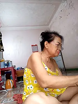 Hotestlove online show from September 26, 2025, 1:23 am