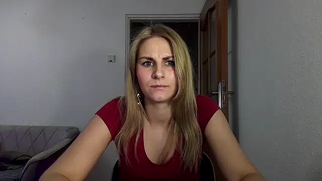 DagmarieFlirt online show from March 10, 2025, 4:25 pm
