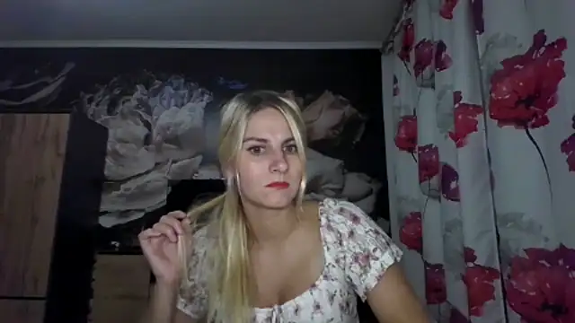 Snapshot of DagmarieFlirt chatting on September 28, 2025, 6:26 pm DagmarieFlirt online show from September 28, 2025, 6:26 pm