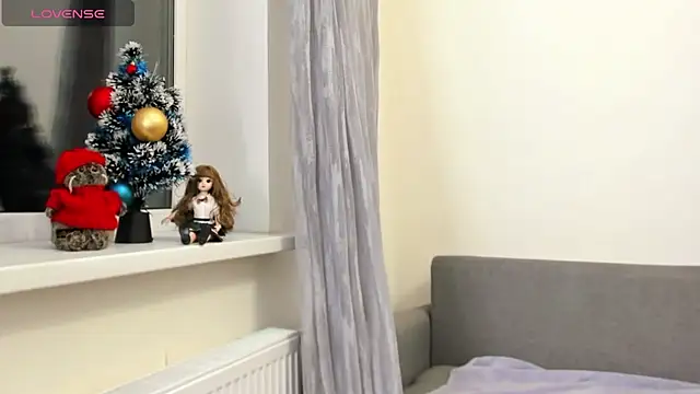 Snapshot of _ellen_meow_ chatting on February 4, 2026, 8:15 pm ellen meow online show from February 4, 2026, 8:15 pm