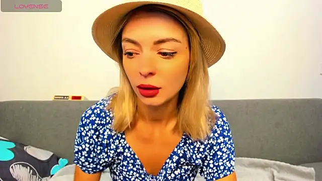 Snapshot of _ellen_meow_ chatting on October 4, 2025, 12:28 pm ellen meow online show from October 4, 2025, 12:28 pm